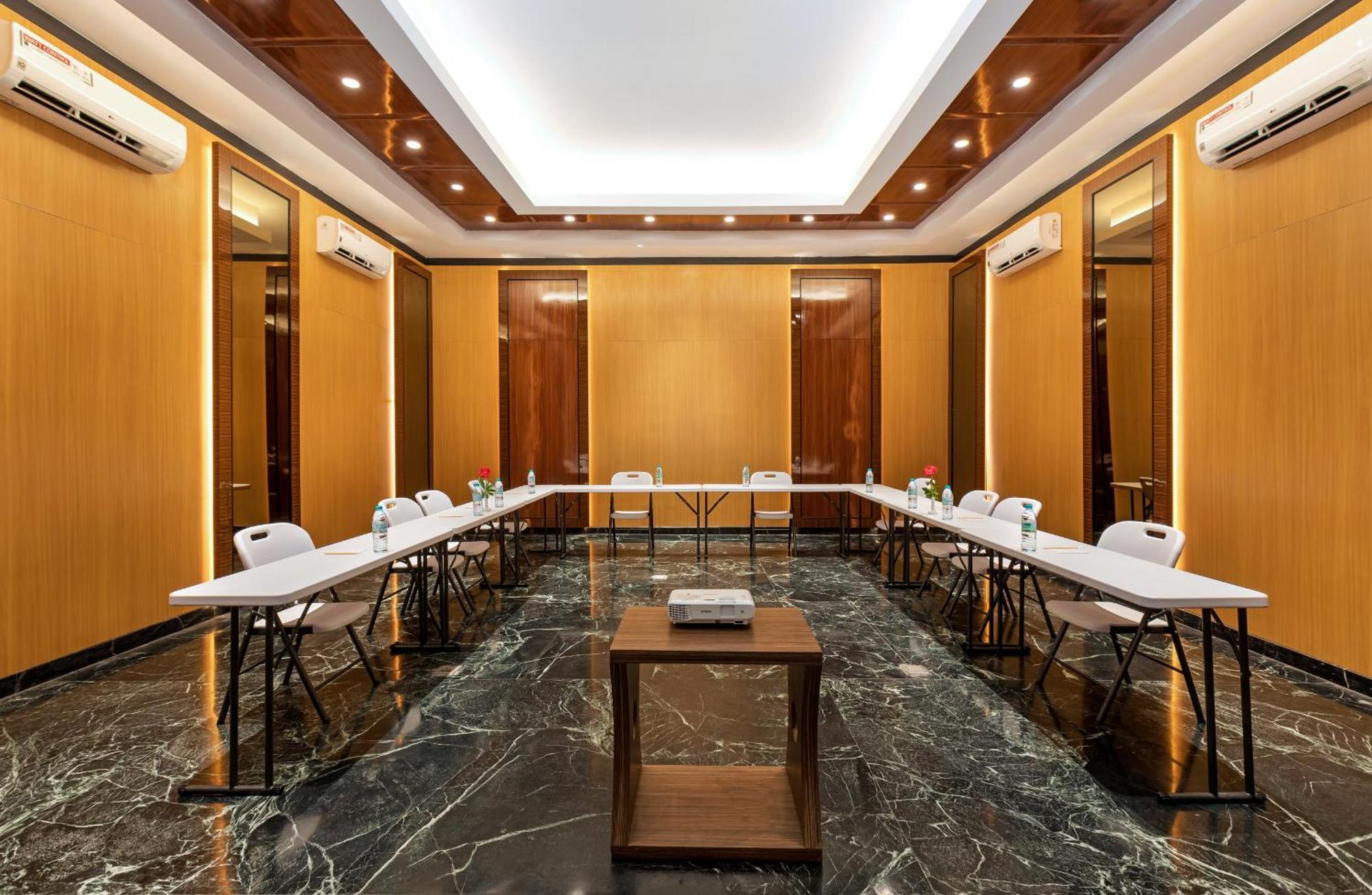 Boss Legian Hotel Powered By Archipelago Zewnętrze zdjęcie
