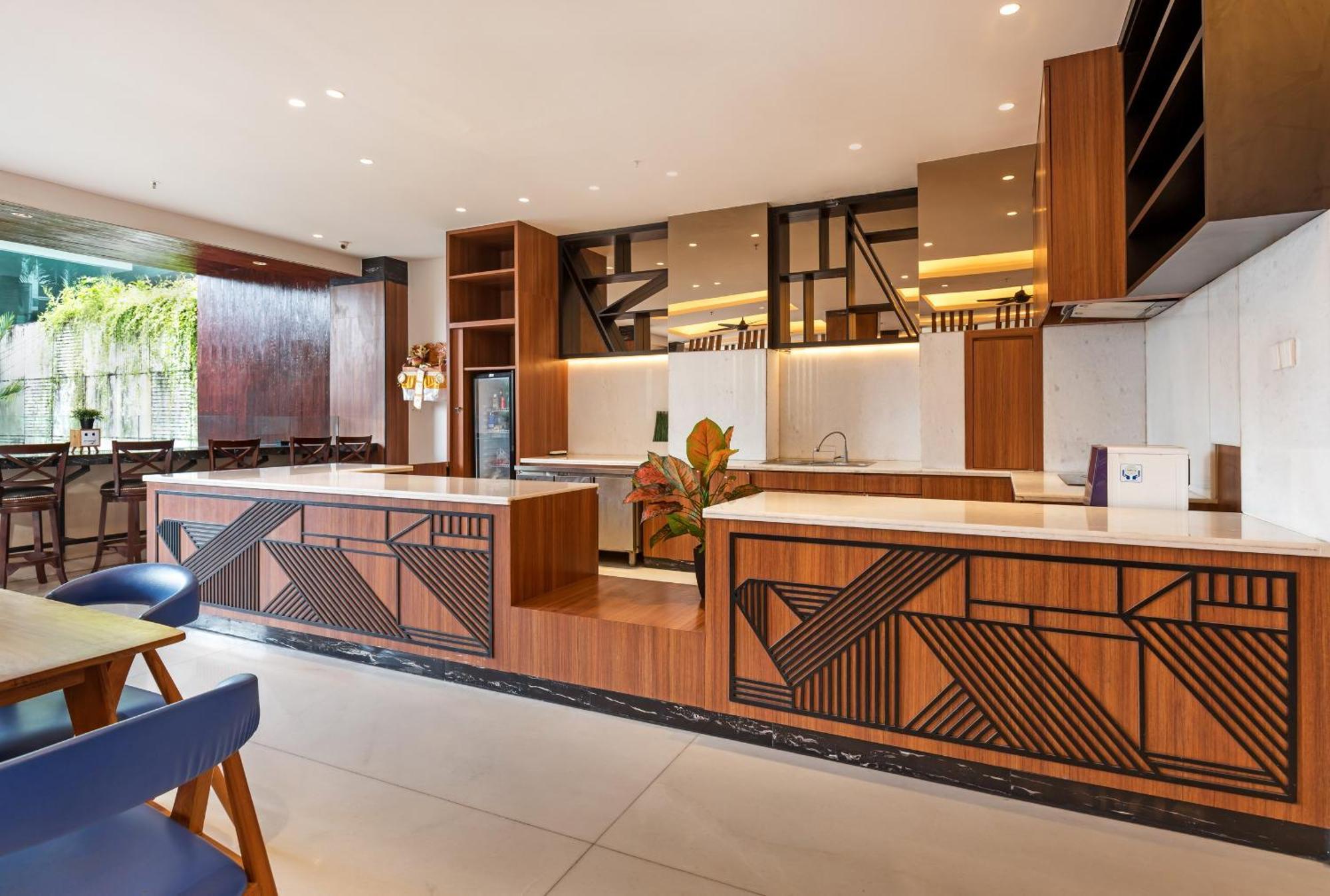 Boss Legian Hotel Powered By Archipelago Zewnętrze zdjęcie