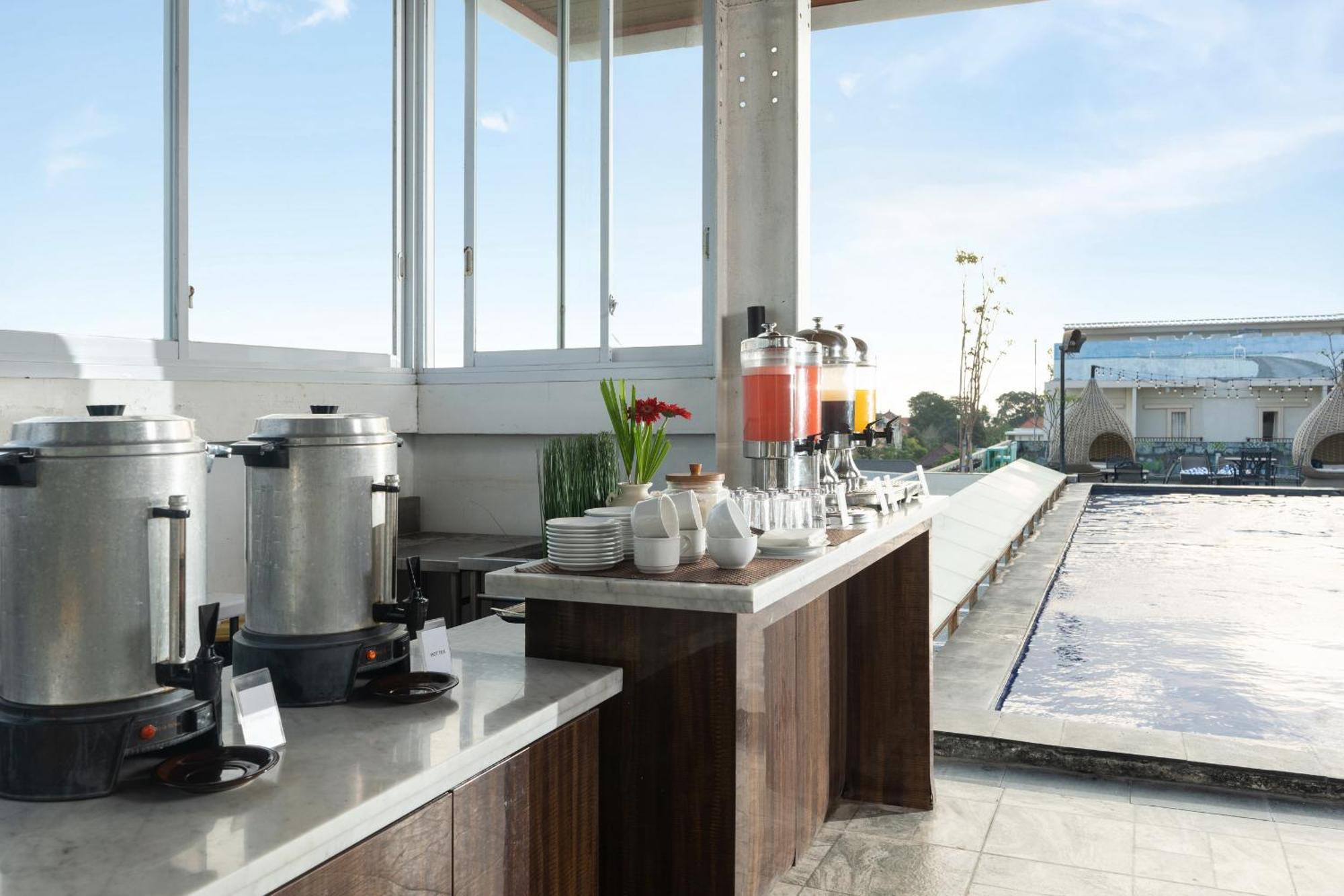 Boss Legian Hotel Powered By Archipelago Zewnętrze zdjęcie